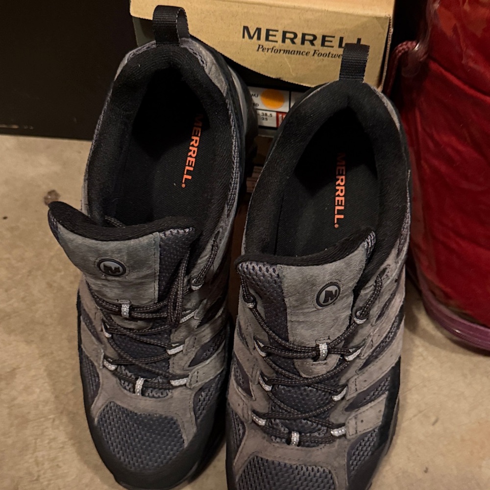 Merrell Charcoal and Black Outdoor Footwear.Size 12.5